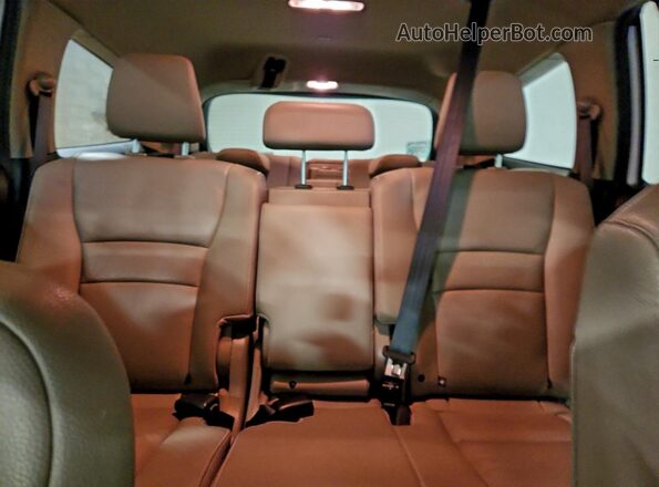 5FNYF6H55LB010890 2020 HONDA PILOT White Rear seats view