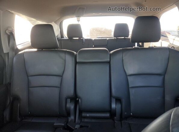 5FNYF6H58LB026890 2020 HONDA PILOT Gray Rear seats view