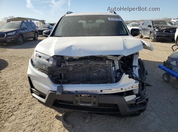 5FNYF8H05PB030191 2023 HONDA PASSPORT White Widok z przodu
