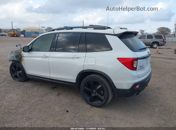 5FNYF8H09MB002163 2021 HONDA PASSPORT White Trasero izquierdo