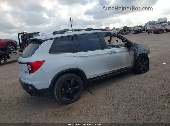 5FNYF8H09MB002163 2021 HONDA PASSPORT White Trasero derecho