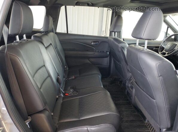 5FNYF8H54KB026007 2019 HONDA PASSPORT Gray Widok wnętrza z tyłu
