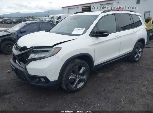 5FNYF8H98KB008970 2019 HONDA PASSPORT Белый Передняя левая четверть