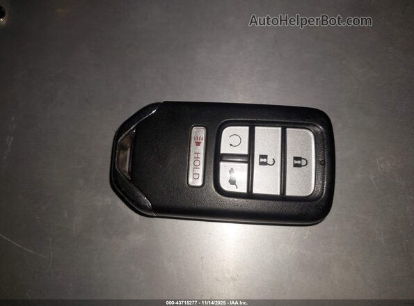 5FNYF8H98KB008970 2019 HONDA PASSPORT Белый Вид панели приборов