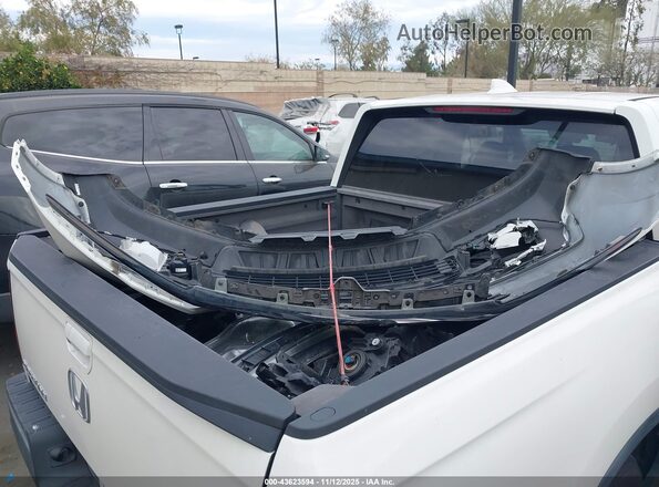 5FPYK2F11JB001404 2018 HONDA RIDGELINE White Instrument cluster view