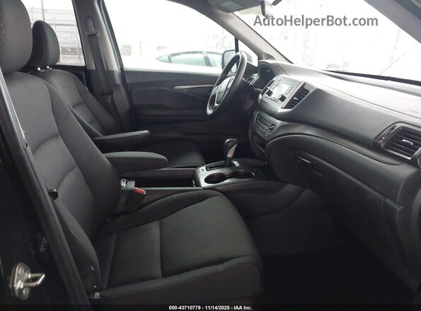5FPYK2F15JB000353 2018 HONDA RIDGELINE Черный Вид салона спереди