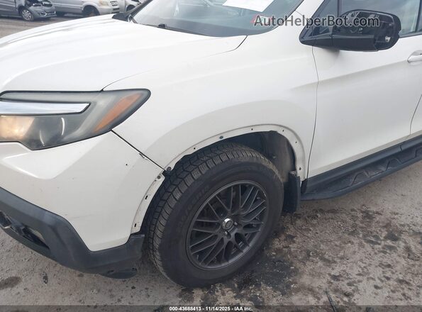 5FPYK3F10JB001934 2018 HONDA RIDGELINE White Widok z przodu