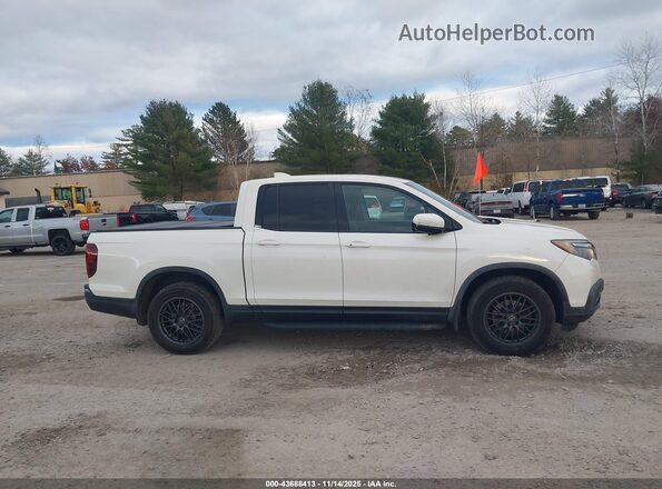 5FPYK3F10JB001934 2018 HONDA RIDGELINE White Widok wnętrza z tyłu