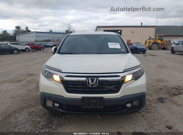 5FPYK3F10JB001934 2018 HONDA RIDGELINE White Widok zestawu wskaźników
