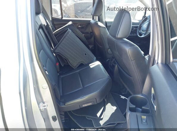 5FPYK3F60JB005784 2018 HONDA RIDGELINE Silver VIN կոդի պիտակի տեսք