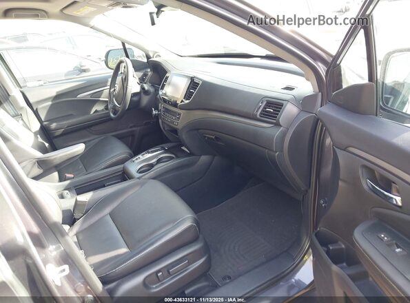 5FPYK3F77PB053851 2023 HONDA RIDGELINE Gray Front interior view