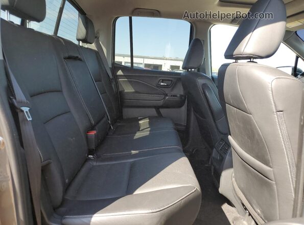 5FPYK3F78NB037848 2022 HONDA RIDGELINE Gray Widok tylnych siedzeń