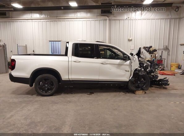 5FPYK3F86MB018352 2021 HONDA RIDGELINE White 360 interior view