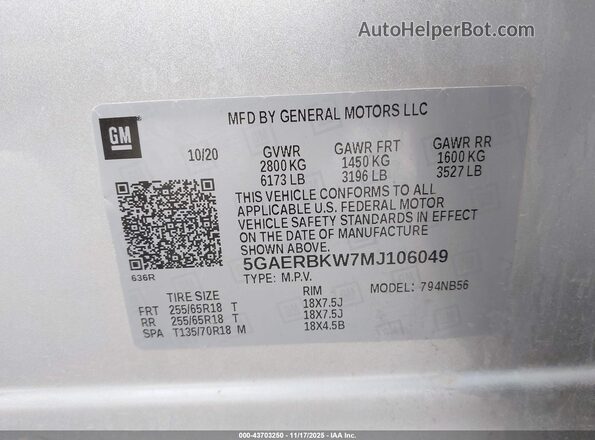 5GAERBKW7MJ106049 2021 BUICK ENCLAVE Silver Engine compartment view