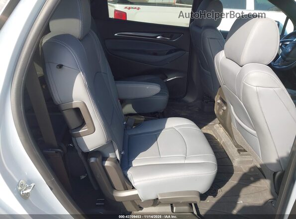 5GAERBKW7RJ135686 2024 BUICK ENCLAVE White Вид наклейки з VIN-кодом