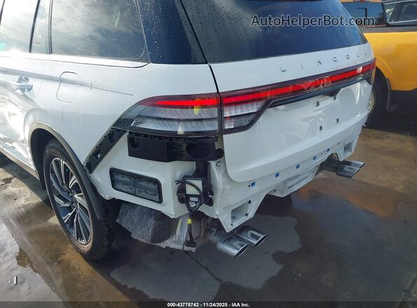 5LM5J6WC1SGL06800 2025 LINCOLN AVIATOR Белый Вид спереди