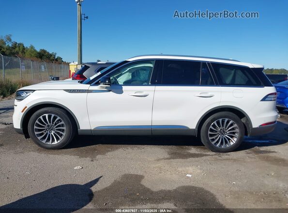 5LM5J7WC4NGL03013 2022 LINCOLN AVIATOR White 360 interior view