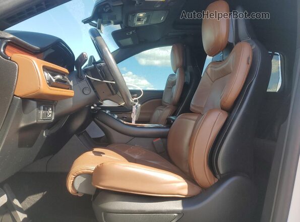5LM5J7WC4NGL04100 2022 LINCOLN AVIATOR Белый Вид салона спереди