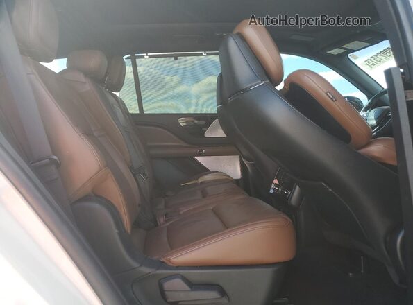 5LM5J7WC4NGL04100 2022 LINCOLN AVIATOR Белый Вид задней части салона