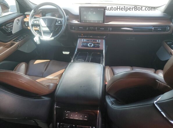 5LM5J7WC4NGL04100 2022 LINCOLN AVIATOR Белый Вид панели приборов