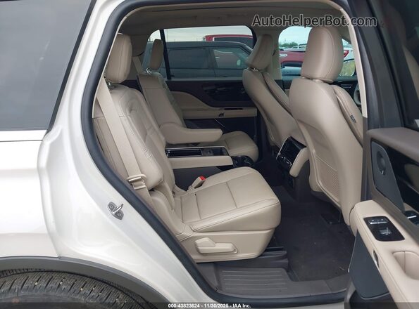 5LM5J7XC3RGL03086 2024 LINCOLN AVIATOR Tan VIN კოდის სტიკერის ხედი