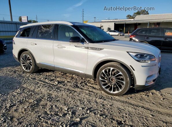 5LM5J7XC4LGL01337 2020 LINCOLN AVIATOR White Front right