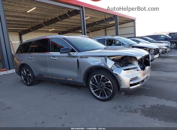 5LM5J7XC7LGL07021 2020 LINCOLN AVIATOR Silver სალონის 360-გრადუსიანი ხედი