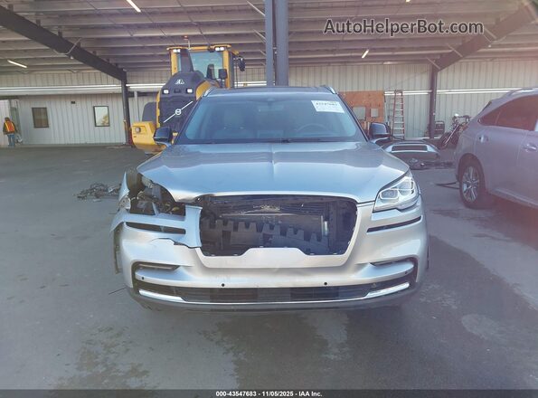 5LM5J7XC7LGL07021 2020 LINCOLN AVIATOR Silver უკანა სალონის ხედი