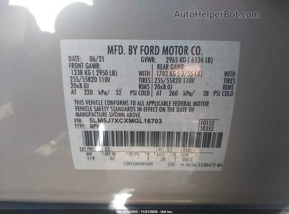 5LM5J7XCXMGL16703 2021 LINCOLN AVIATOR White Engine compartment view