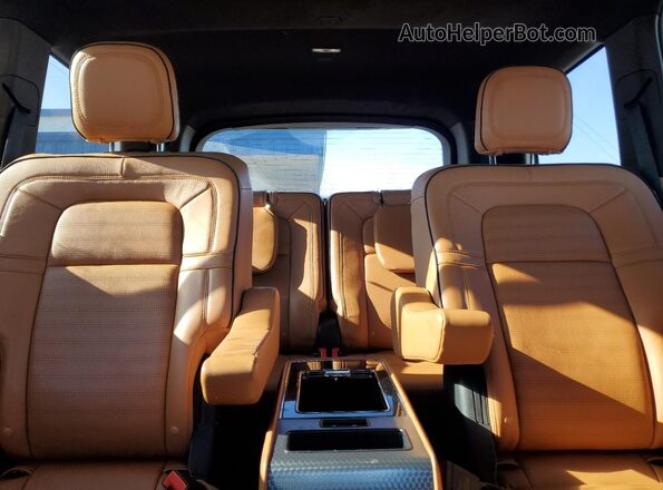 5LM5J9XC7LGL00212 2020 LINCOLN AVIATOR Белый Вид задних сидений