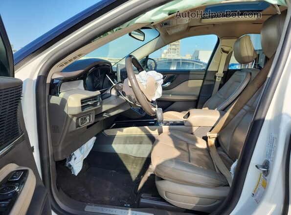 5LMCJ1C94LUL14265 2020 LINCOLN CORSAIR White Front interior view