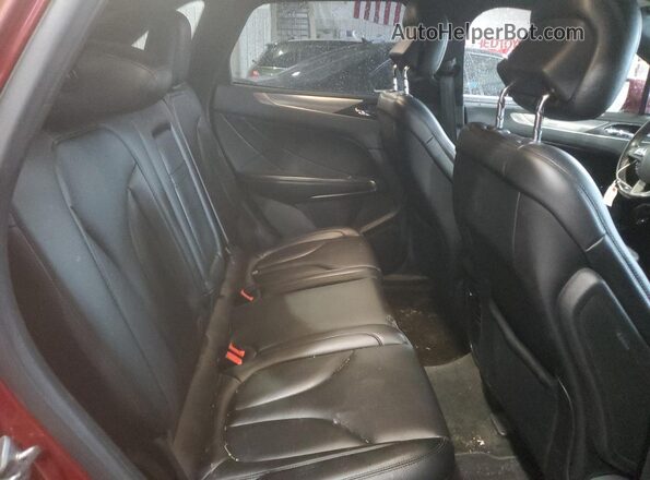 5LMCJ1D93GUJ24574 2016 LINCOLN MKC Red Вид задньої частини салону