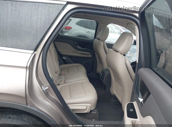 5LMCJ1D95MUL20107 2021 LINCOLN CORSAIR Желто-коричневый 