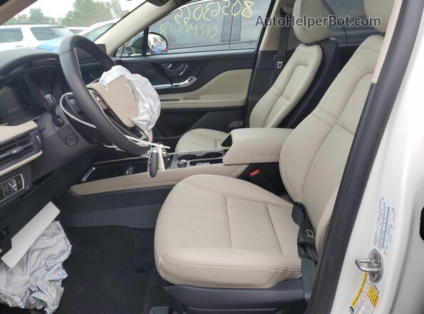 5LMCJ1DA0SUL20667 2025 LINCOLN CORSAIR White Front interior view