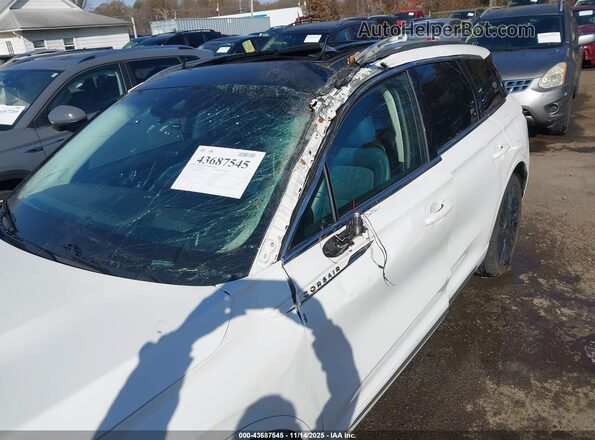 5LMCJ2C94MUL24611 2021 LINCOLN CORSAIR White Front view