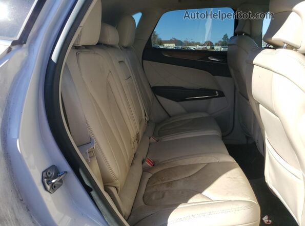 5LMCJ2D94JUL07088 2018 LINCOLN MKC Белый 