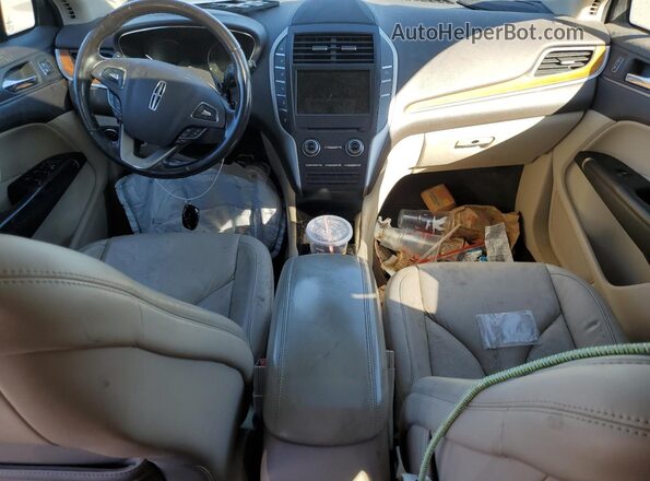 5LMCJ2D94JUL07088 2018 LINCOLN MKC Белый 