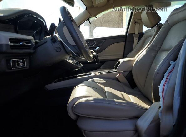 5LMCJ2DH5MUL24266 2021 LINCOLN CORSAIR Burgundy Front interior view