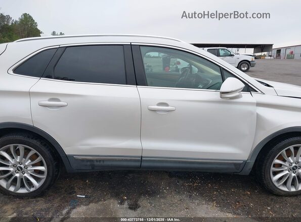 5LMCJ3C91GUJ05681 2016 LINCOLN MKC White ხელსაწყოთა პანელის ხედი