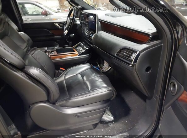 5LMJJ2JT4JEL07755 2018 LINCOLN NAVIGATOR Черный Вид салона спереди