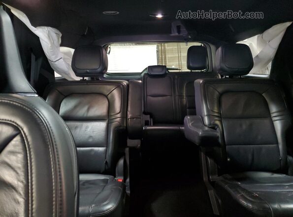 5LMJJ2LG1PEL12906 2023 LINCOLN NAVIGATOR Silver უკანა სავარძლების ხედი