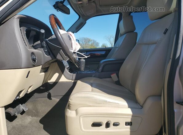 5LMJJ2LT2HEL09916 2017 LINCOLN NAVIGATOR Желто-коричневый Вид салона спереди