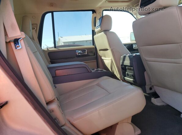 5LMJJ2LT2HEL09916 2017 LINCOLN NAVIGATOR Желто-коричневый Вид задней части салона