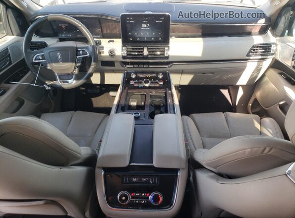 5LMJJ2LT4MEL15355 2021 LINCOLN NAVIGATOR Silver Widok deski rozdzielczej