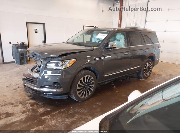 5LMJJ2TG6REL10460 2024 LINCOLN NAVIGATOR Gray Front left