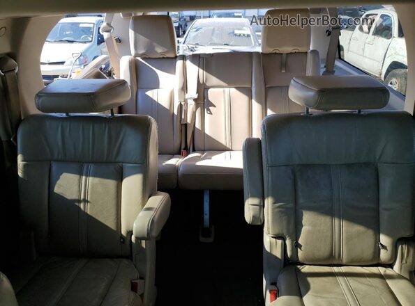 5LMJJ3HT5GEL11284 2016 LINCOLN NAVIGATOR Gray Rear seats view
