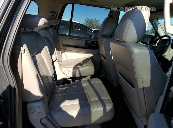 5LMJJ3HT5GEL11284 2016 LINCOLN NAVIGATOR Gray Rear interior view