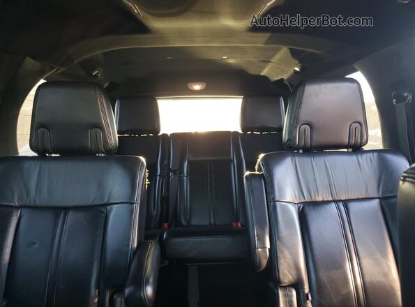 5LMJJ3HT8GEL08184 2016 LINCOLN NAVIGATOR Black Widok tylnych siedzeń