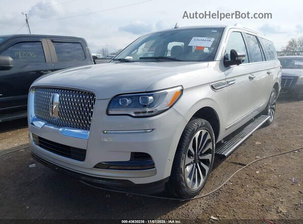 5LMJJ3LG7REL14880 2024 LINCOLN NAVIGATOR White Przód lewy
