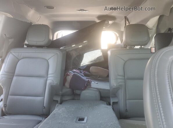 5LMJJ3LT0LEL07760 2020 LINCOLN NAVIGATOR Black Вид задніх сидінь